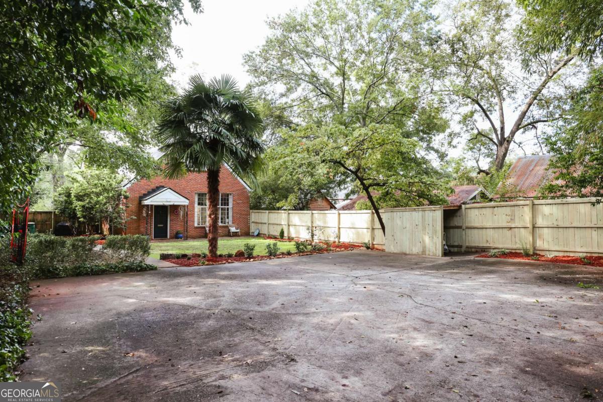 552 Cobb Street Athens GA 30606