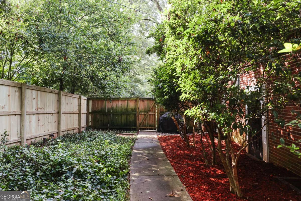 552 Cobb Street Athens GA 30606