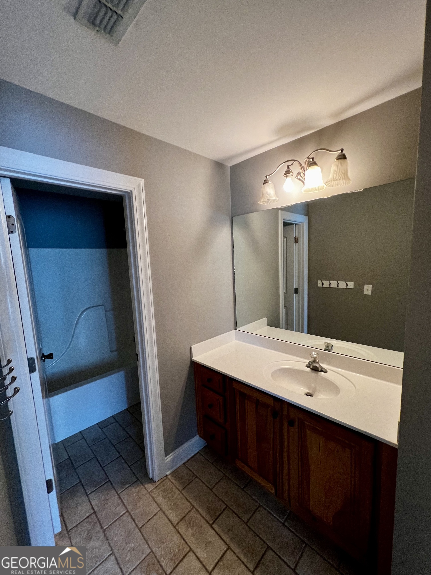 1104 Boulder Drive Gray GA 31032