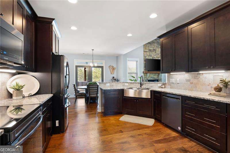 61 Roberson Drive Cartersville GA 30121