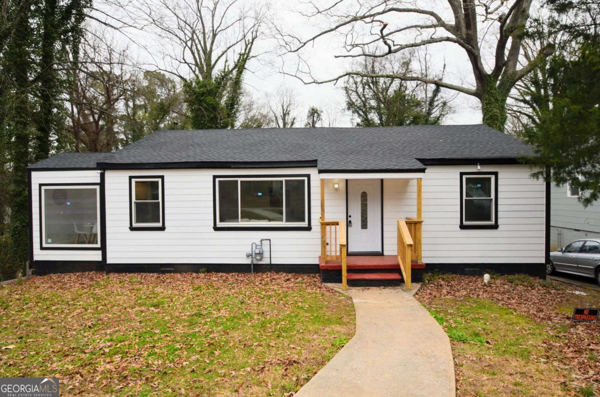 1350 Kenilworth Drive SW Atlanta GA 30310