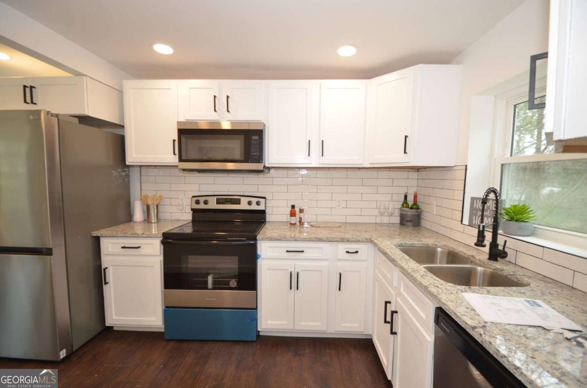 1350 Kenilworth Drive SW Atlanta GA 30310