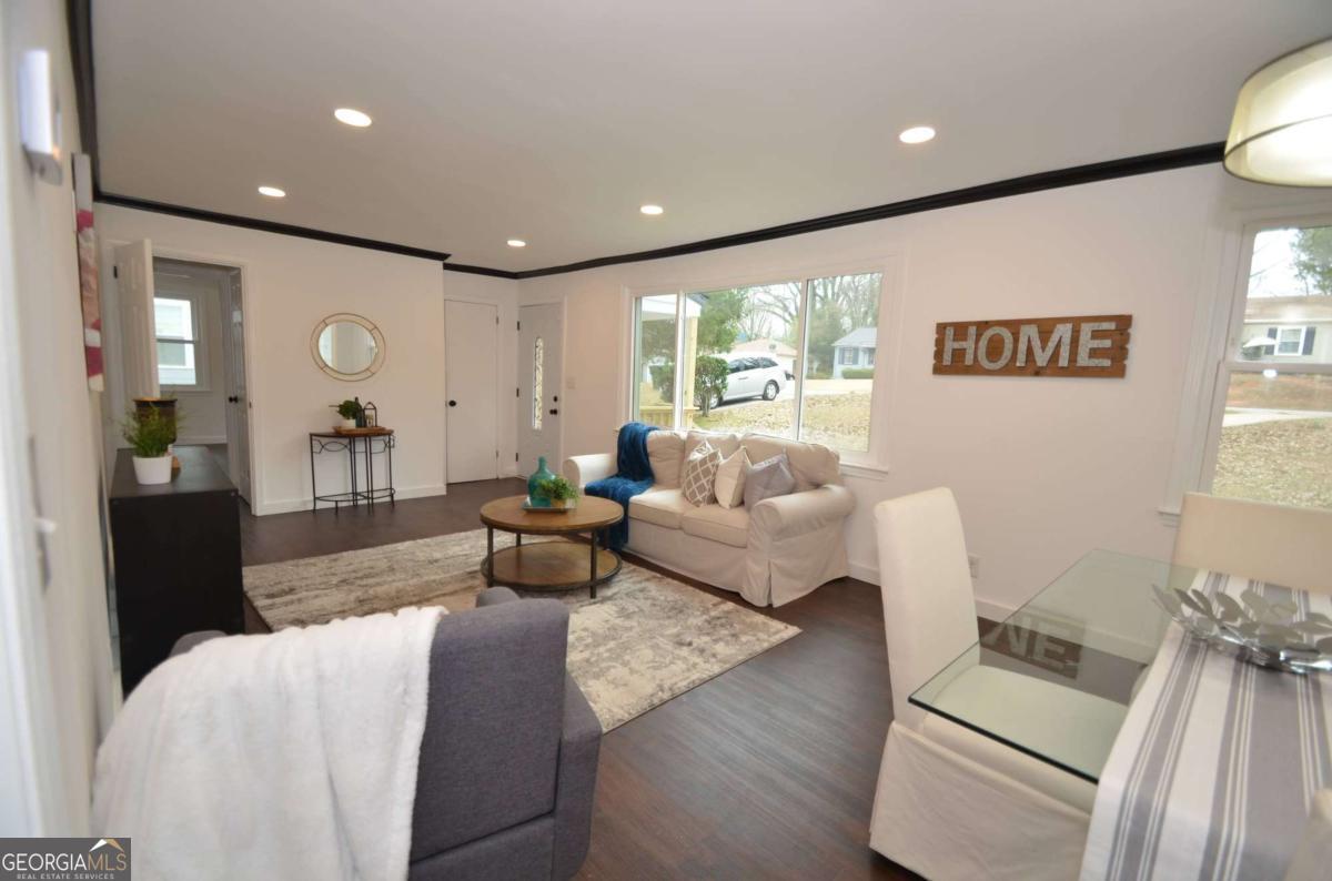1350 Kenilworth Drive SW Atlanta GA 30310