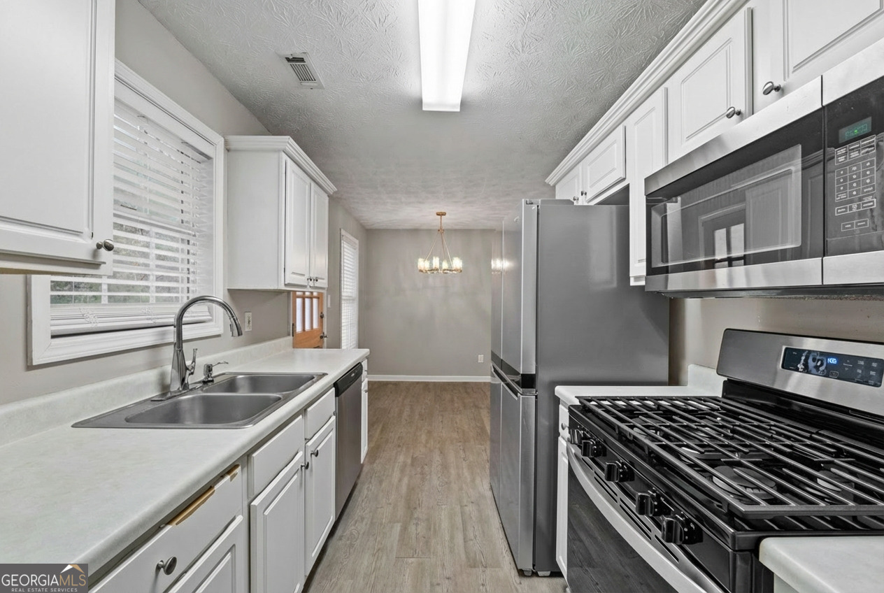 49 Canterbury Drive Grantville GA 30220