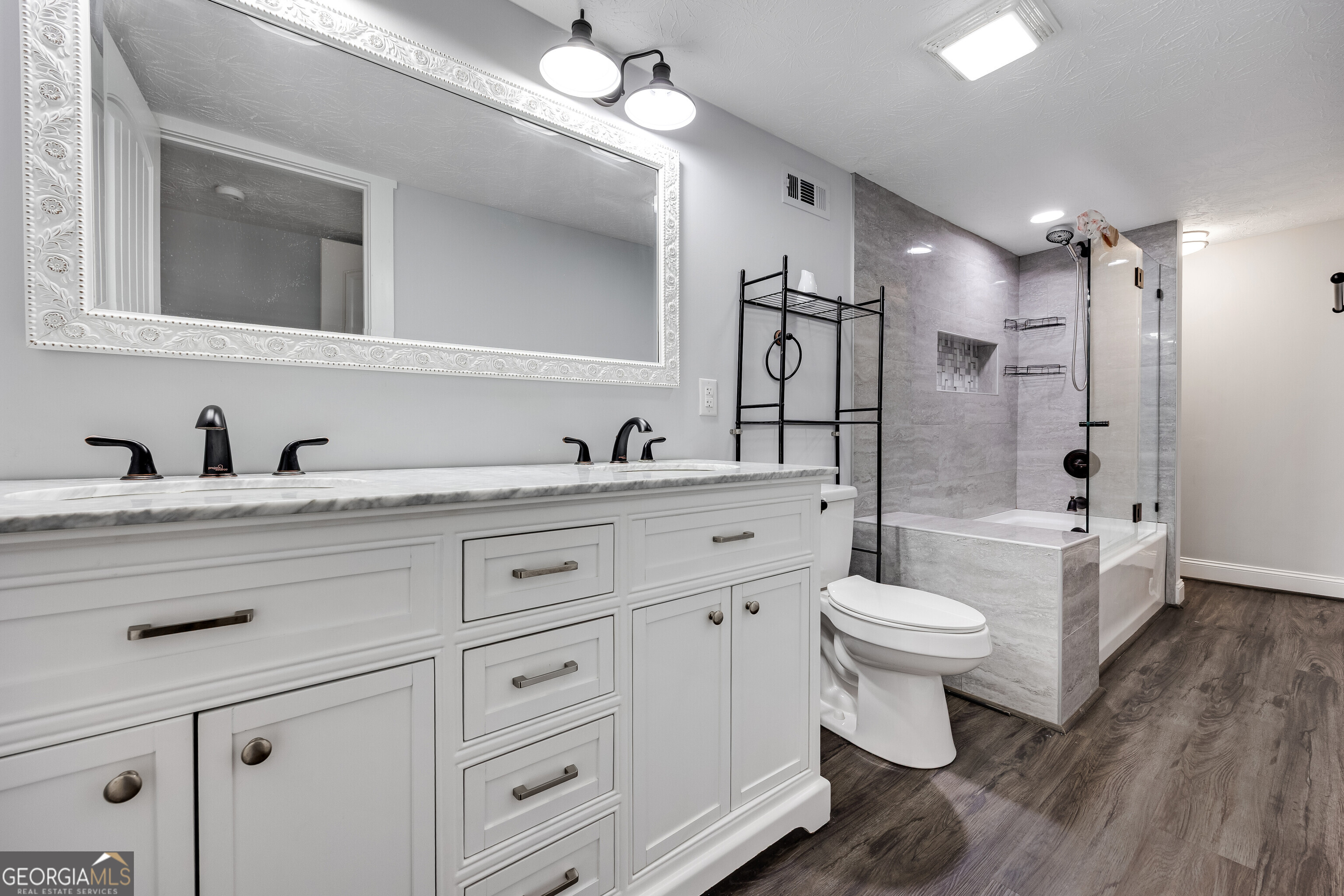 51 Cedar Circle West Point GA 31833