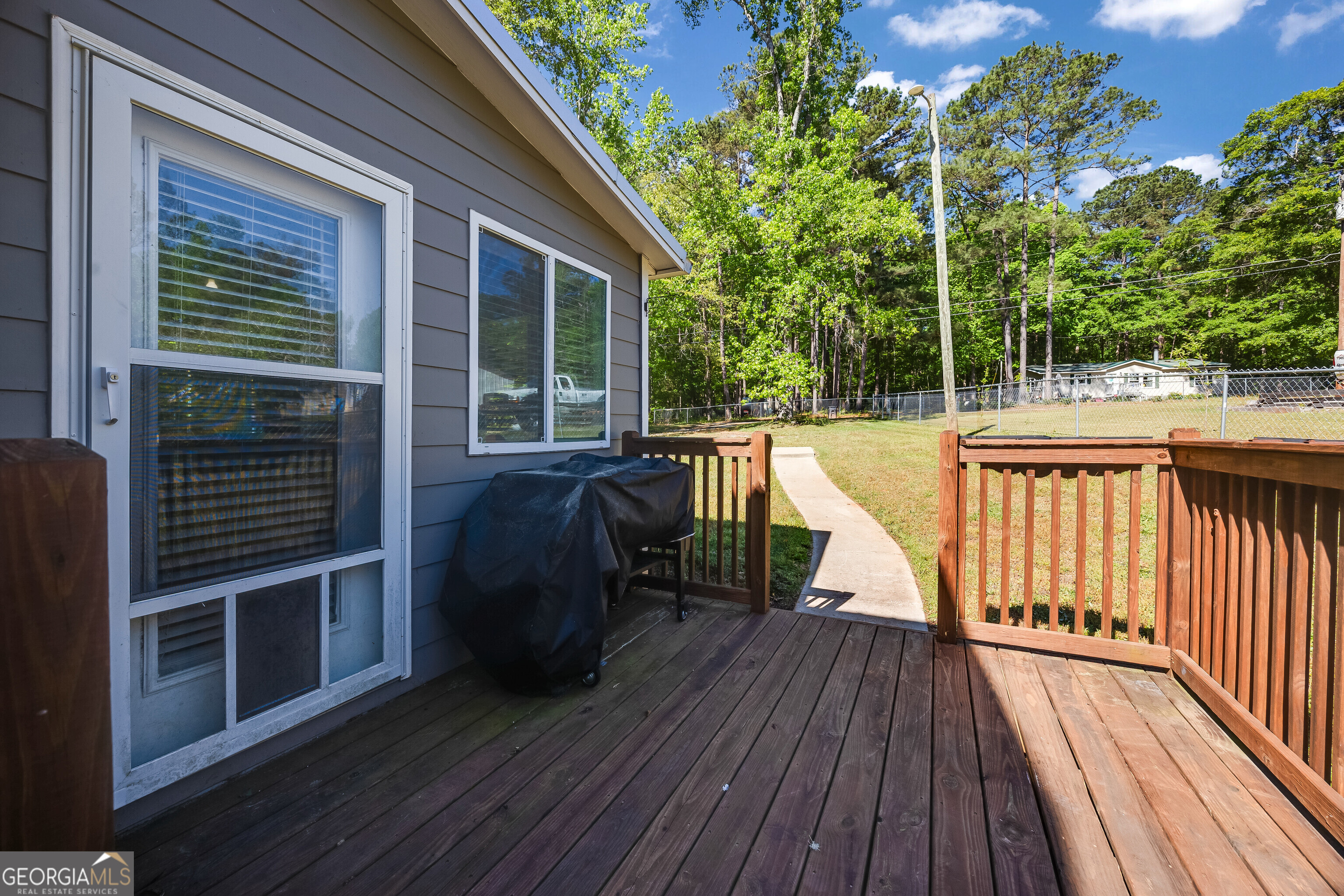 51 Cedar Circle West Point GA 31833