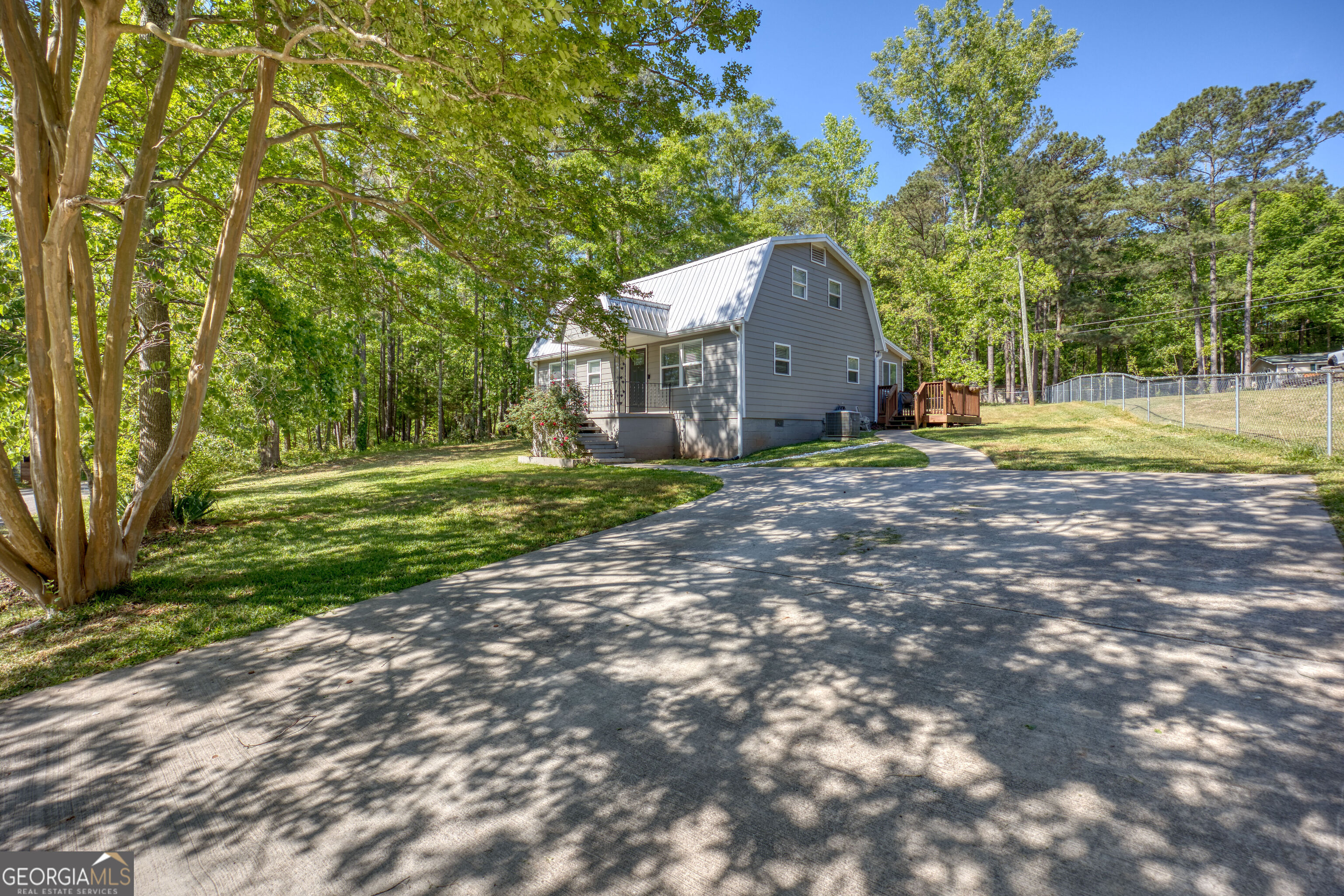 51 Cedar Circle West Point GA 31833