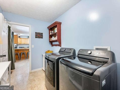 50 Kensington Drive Cleveland GA 30528
