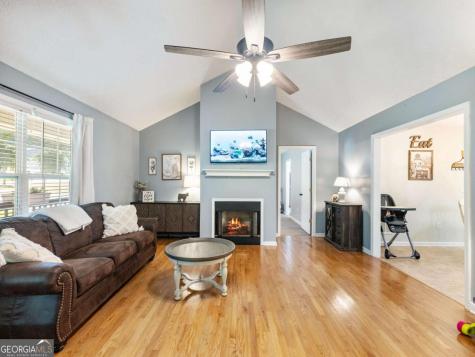50 Kensington Drive Cleveland GA 30528