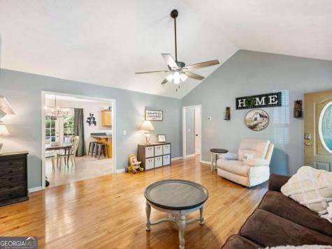 50 Kensington Drive Cleveland GA 30528