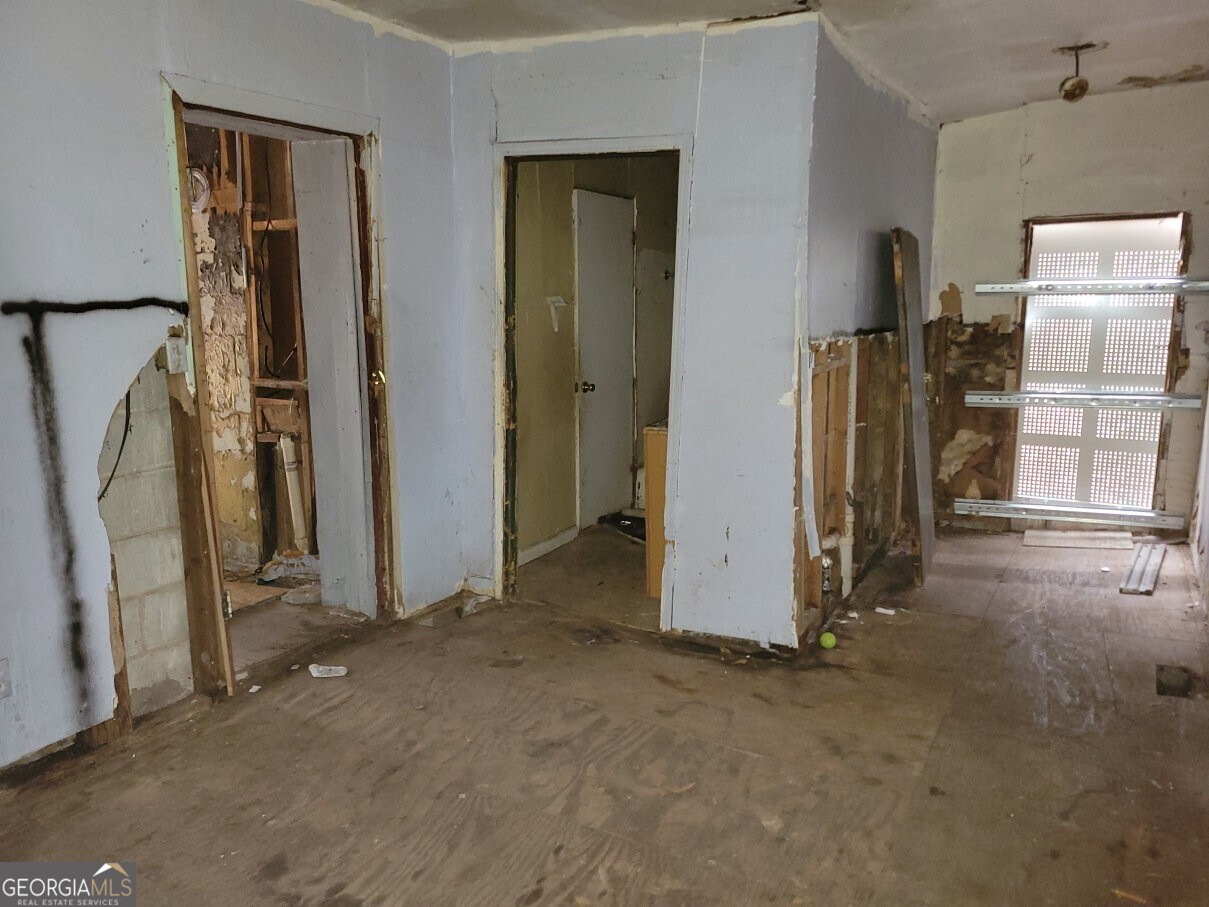 516 Warren Avenue Scottdale GA 30079