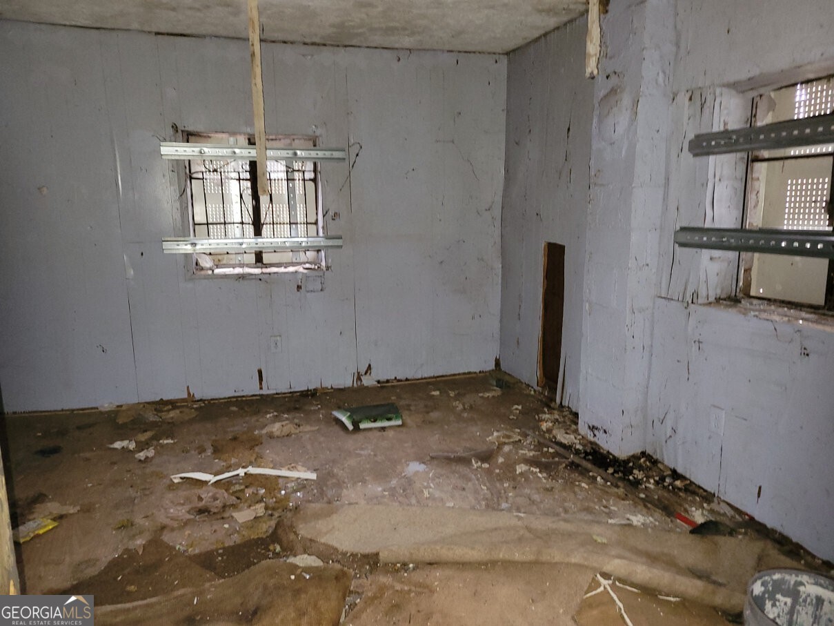 516 Warren Avenue Scottdale GA 30079