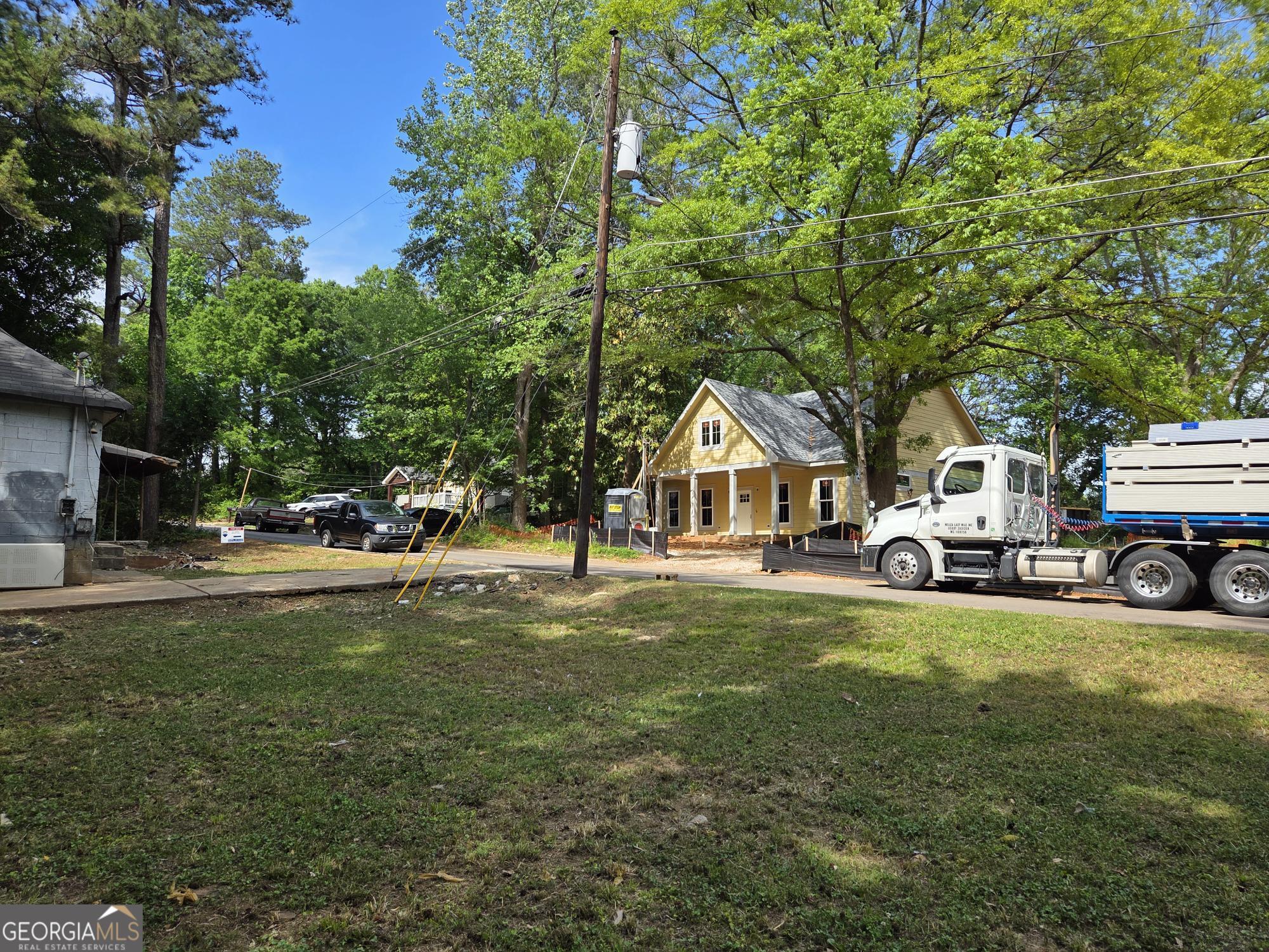 516 Warren Avenue Scottdale GA 30079