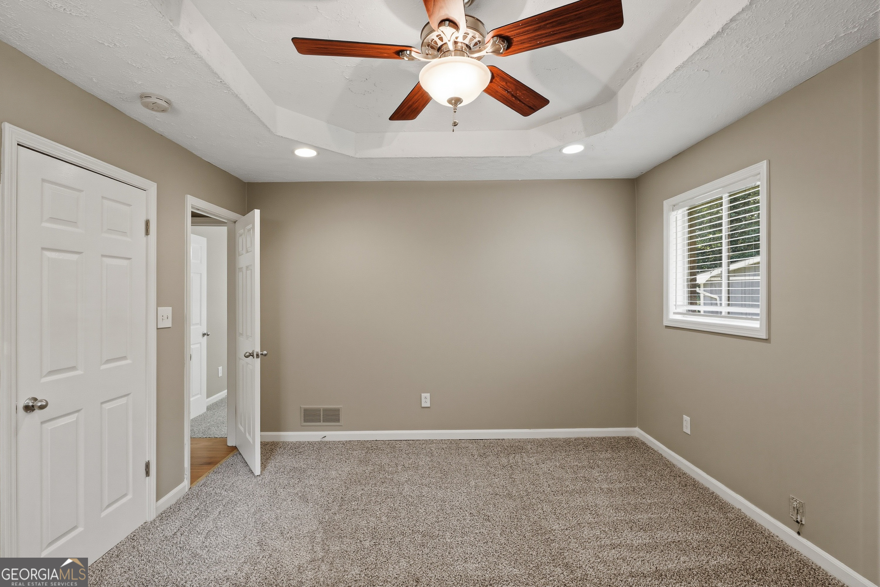 639 Cedrick Lane Stone Mountain GA 30087