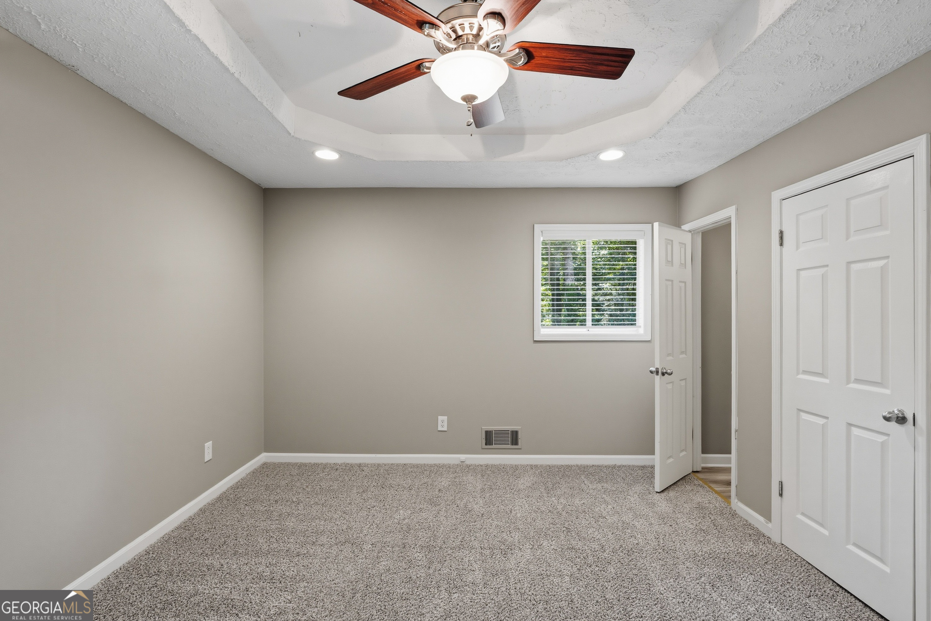 639 Cedrick Lane Stone Mountain GA 30087
