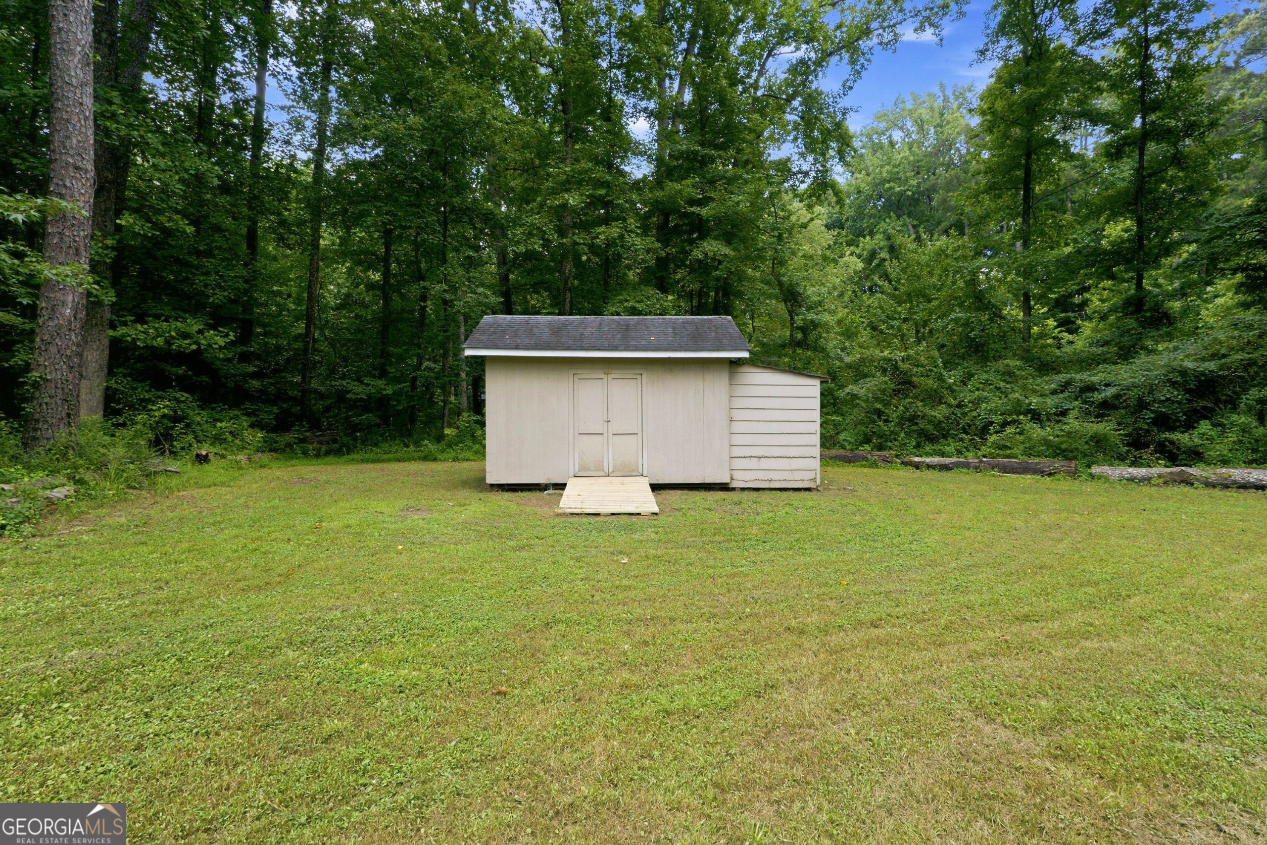 639 Cedrick Lane Stone Mountain GA 30087