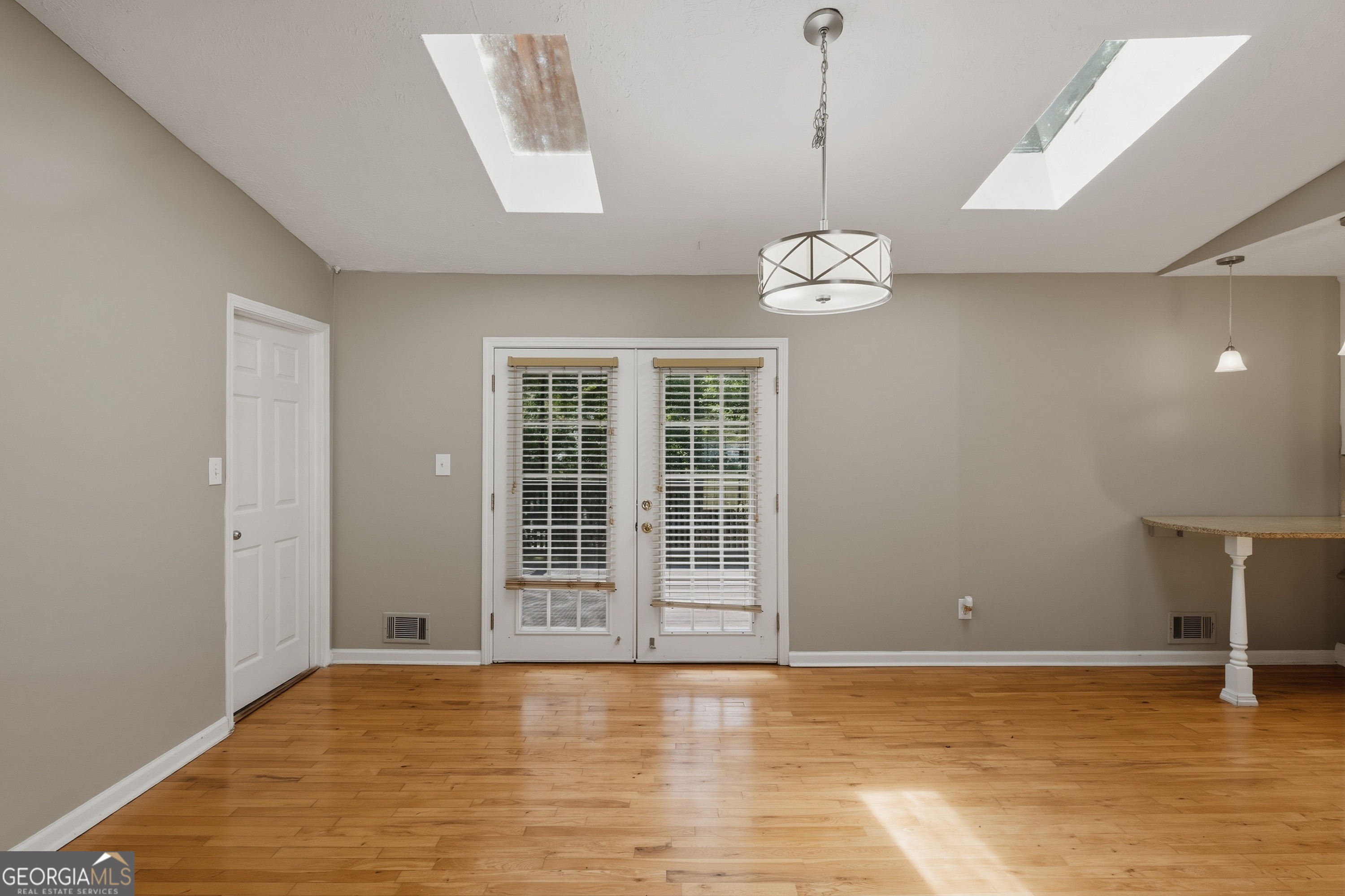 639 Cedrick Lane Stone Mountain GA 30087