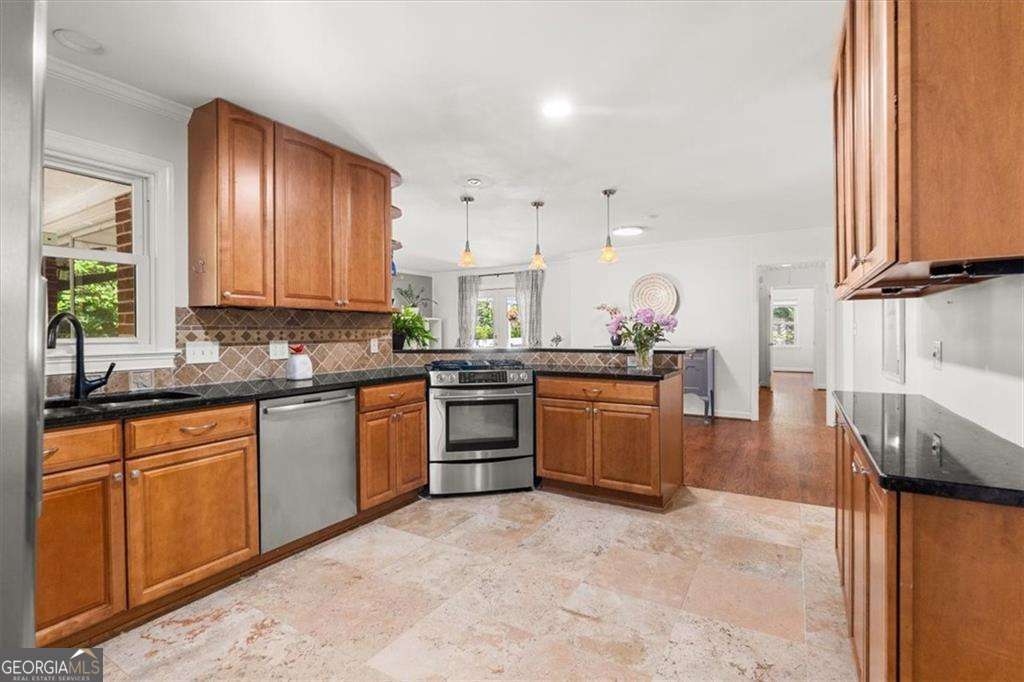1497 Holly Lane NE Atlanta GA 30329