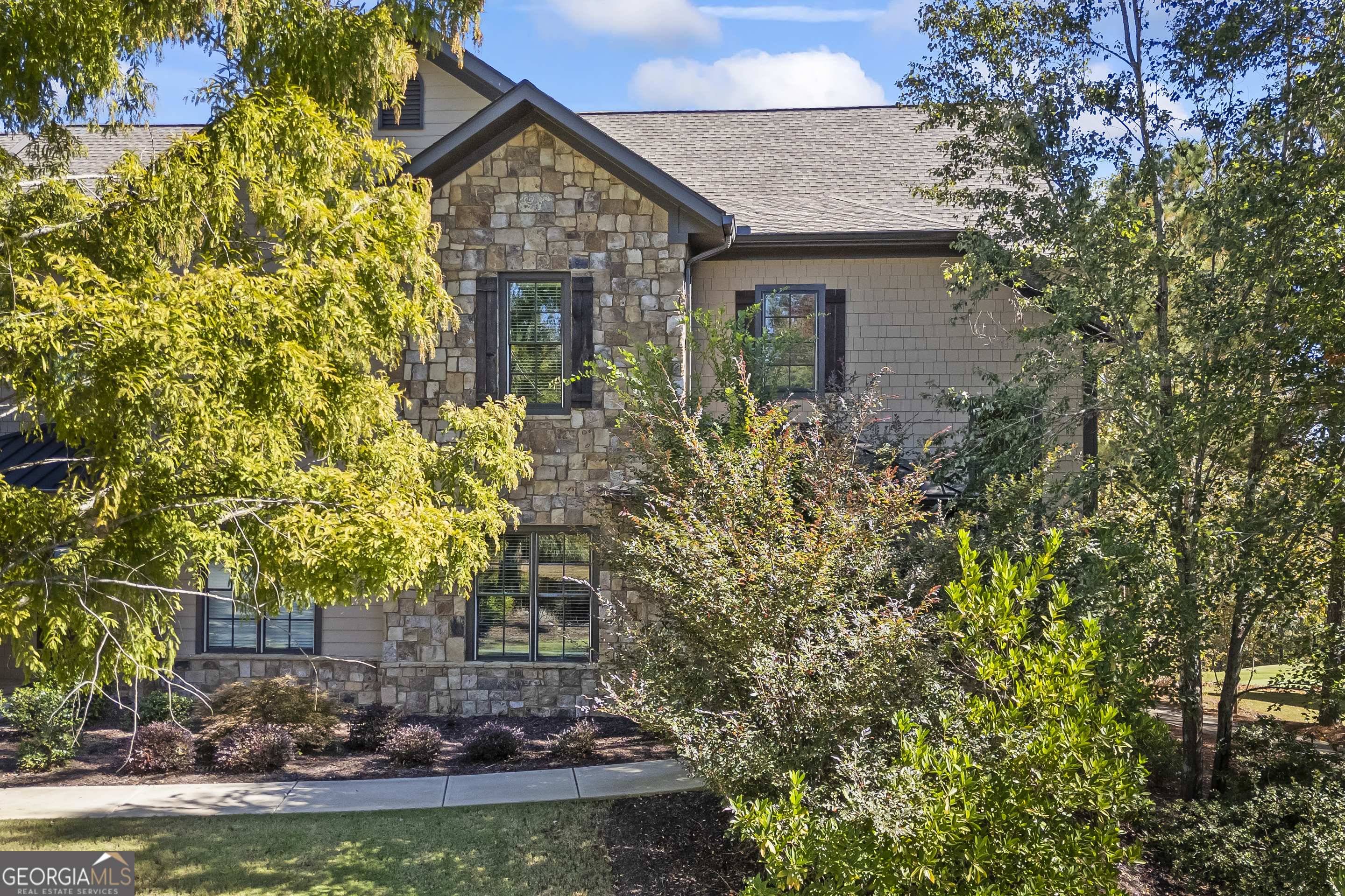 15 Cottage Lane Toccoa GA 30577