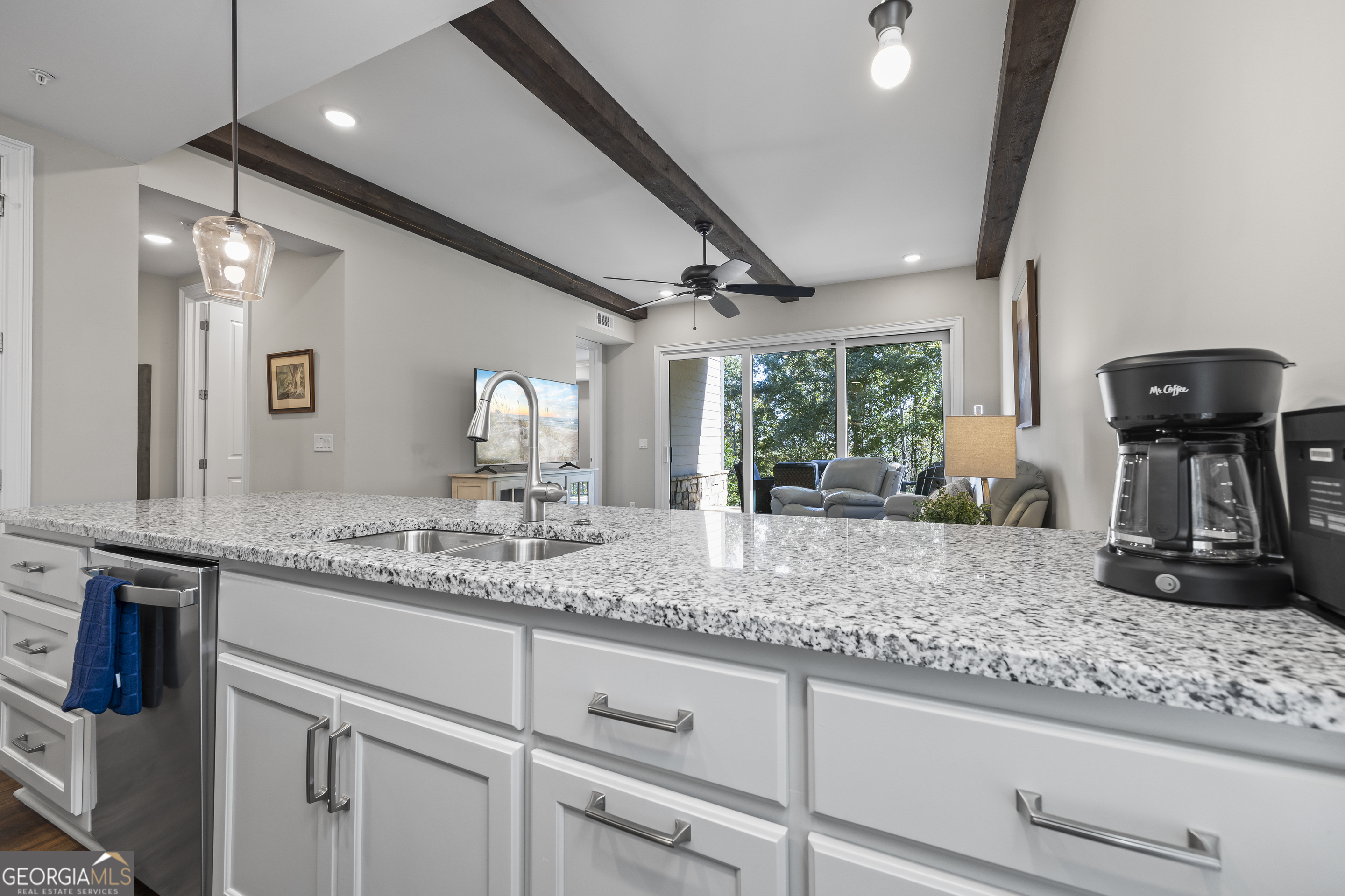 15 Cottage Lane Toccoa GA 30577