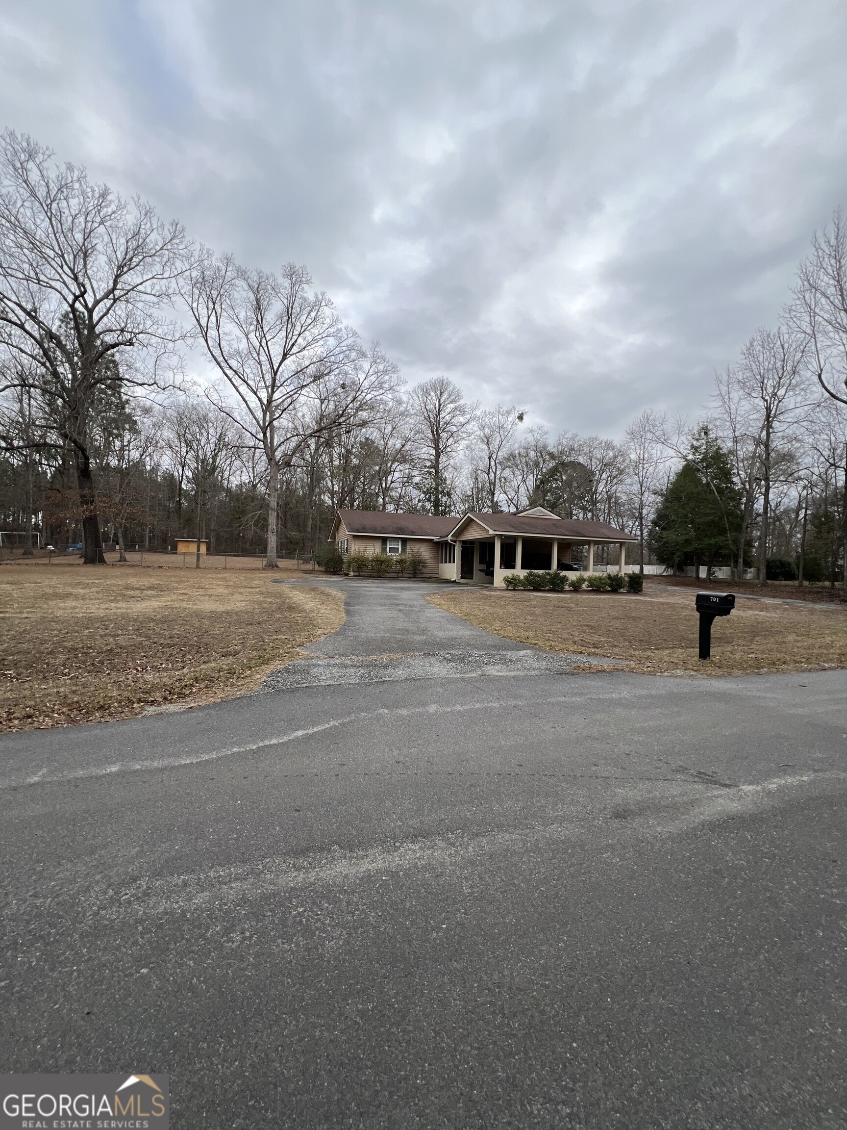 701 Barfoot Extension Dublin GA 31021