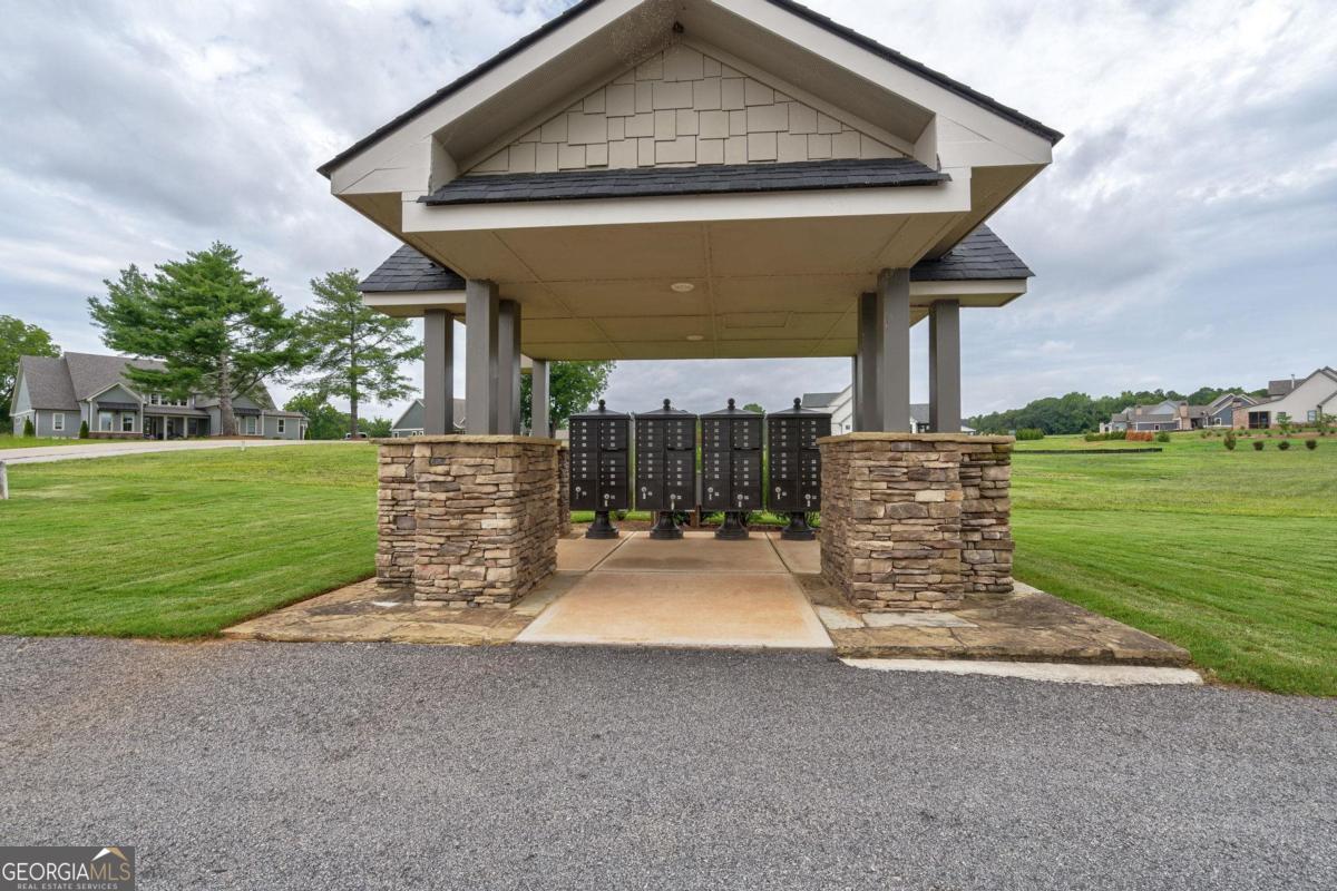 1101 Sunset Bluff Greensboro GA 30642