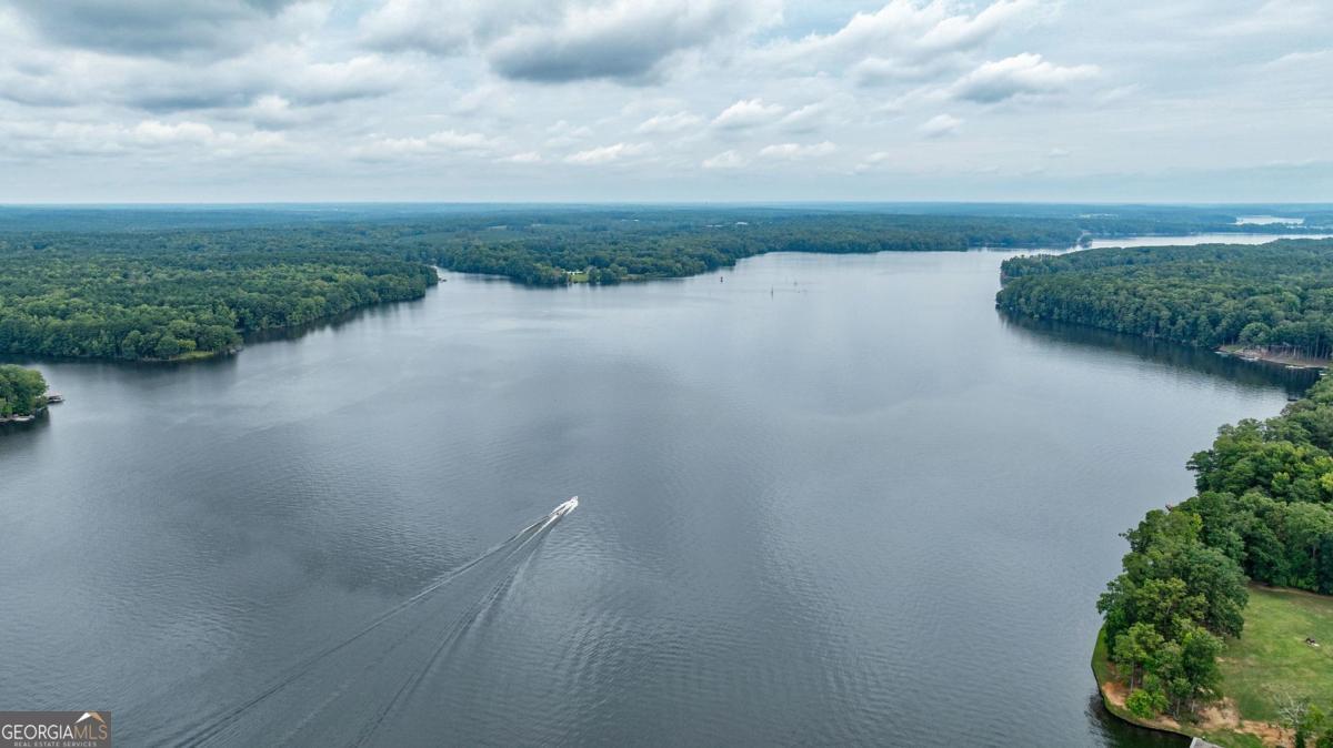 1101 Sunset Bluff Greensboro GA 30642