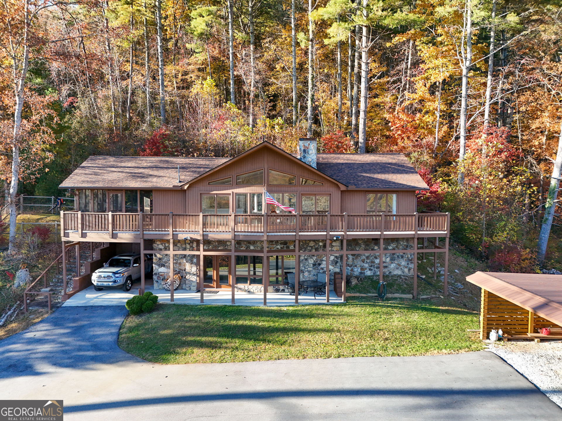 5019 Wolffork Road Rabun Gap GA 30568