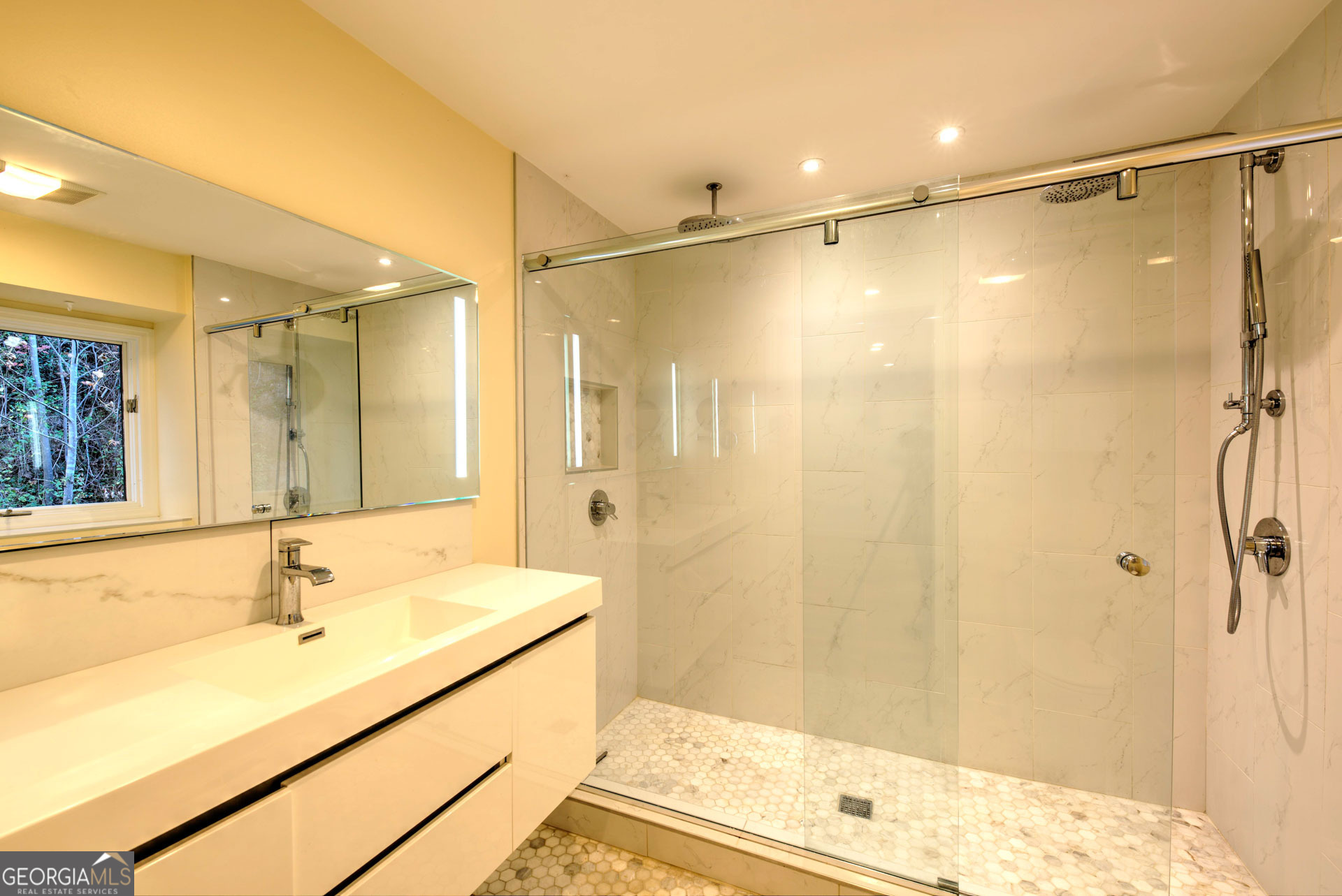 5019 Wolffork Road Rabun Gap GA 30568