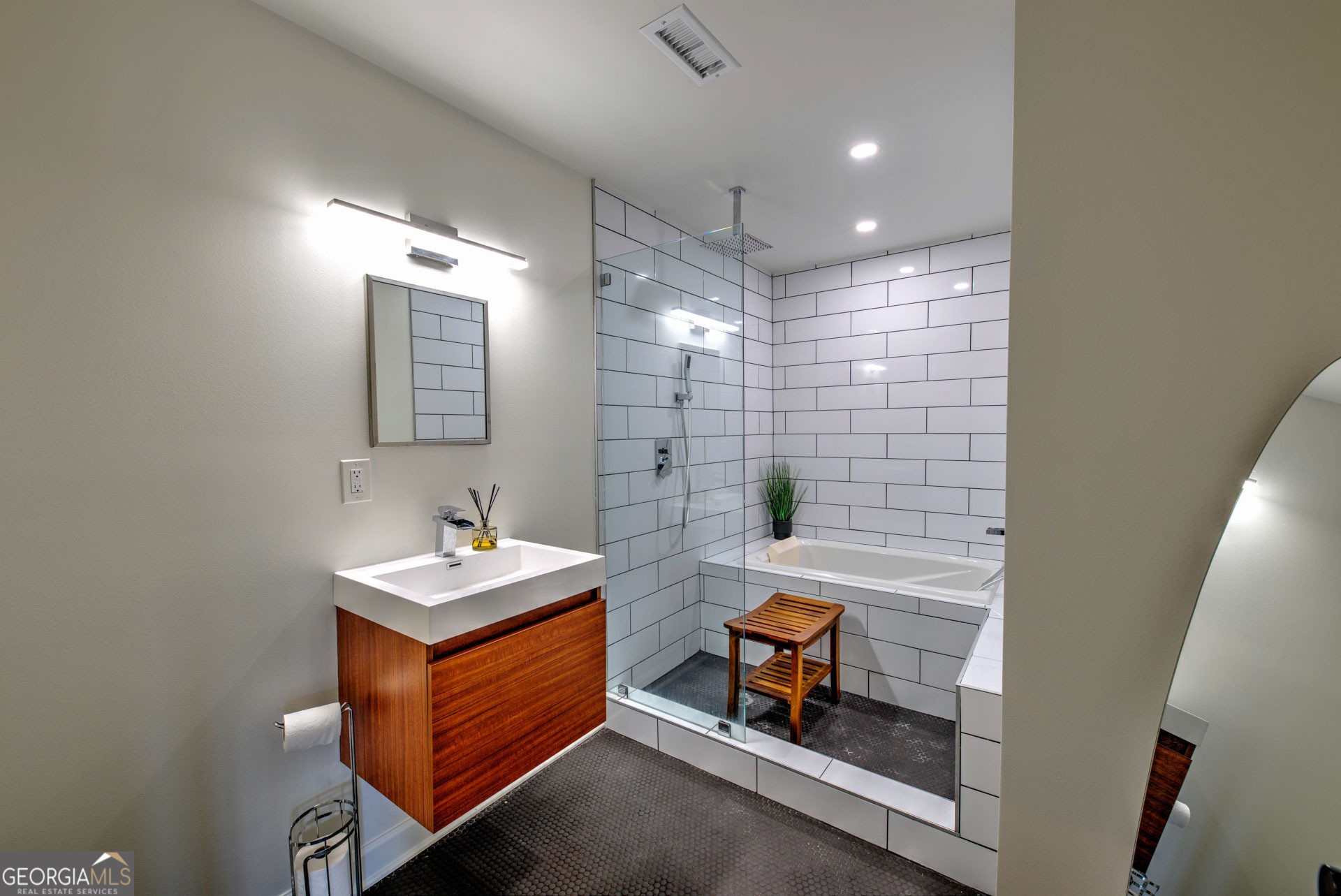 5019 Wolffork Road Rabun Gap GA 30568