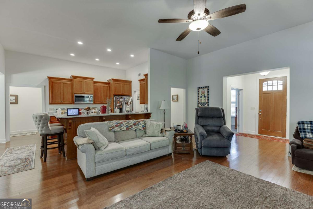 7660 Fern Lane Lula GA 30554