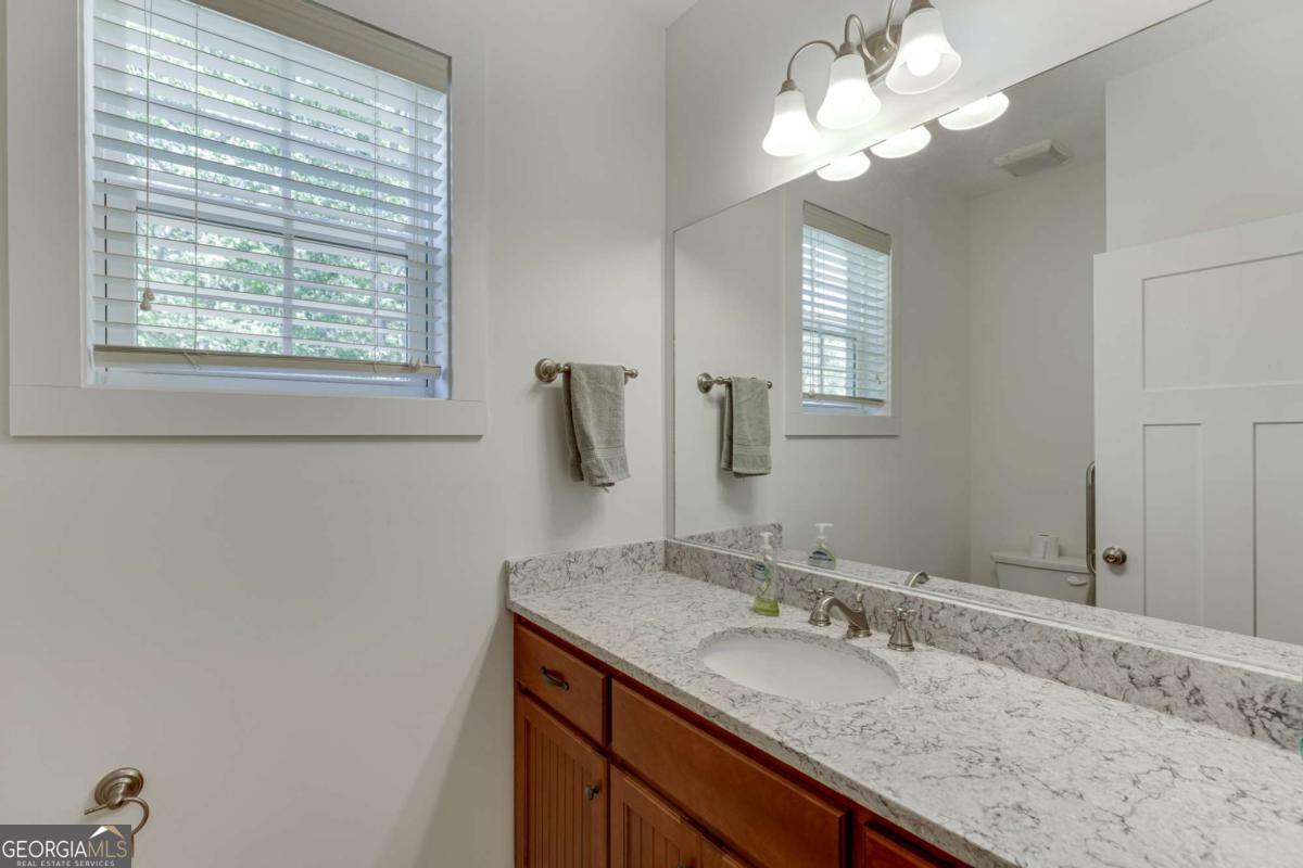 7660 Fern Lane Lula GA 30554