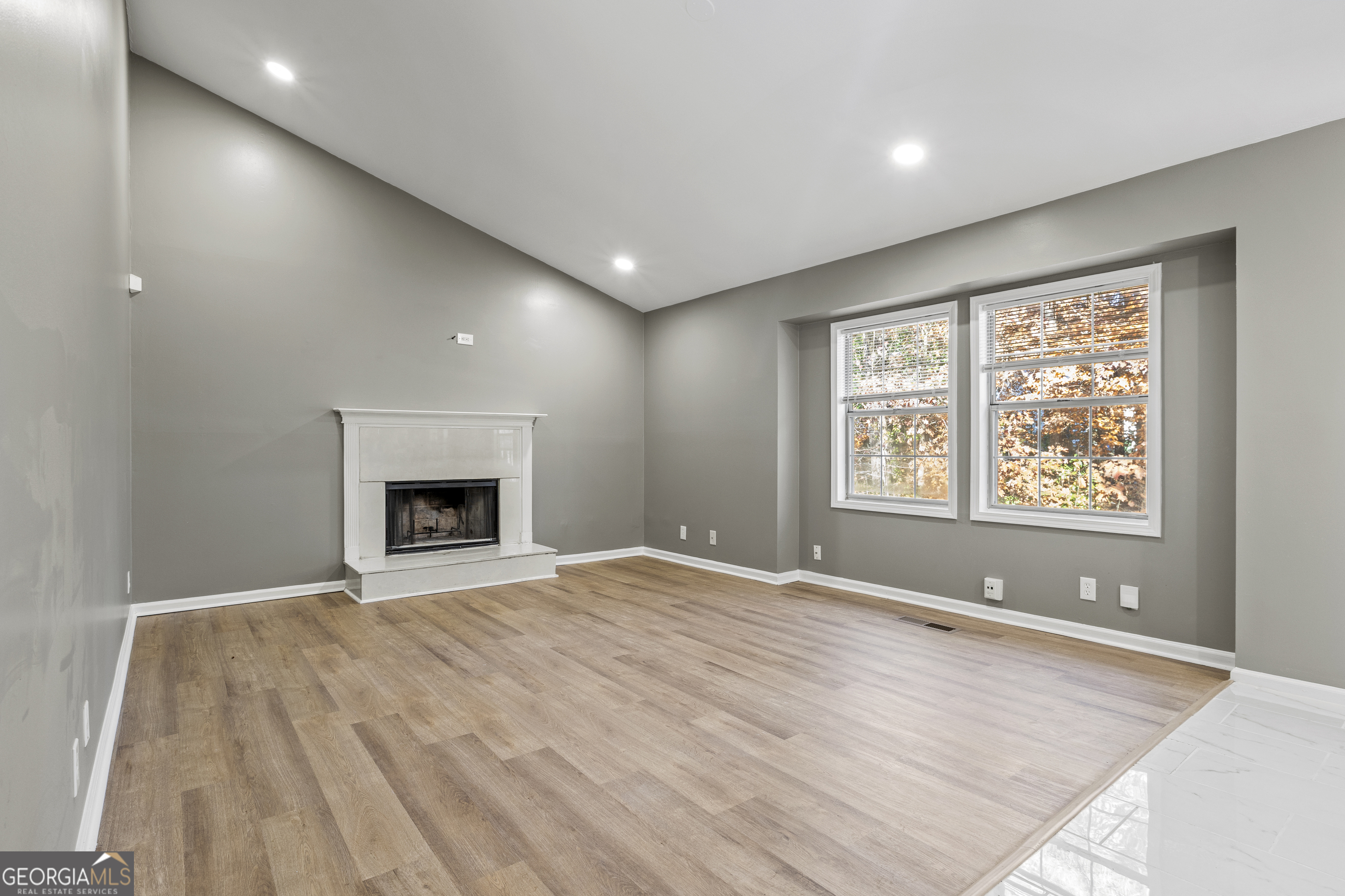 2102 Sandtree Court SW Atlanta GA 30331