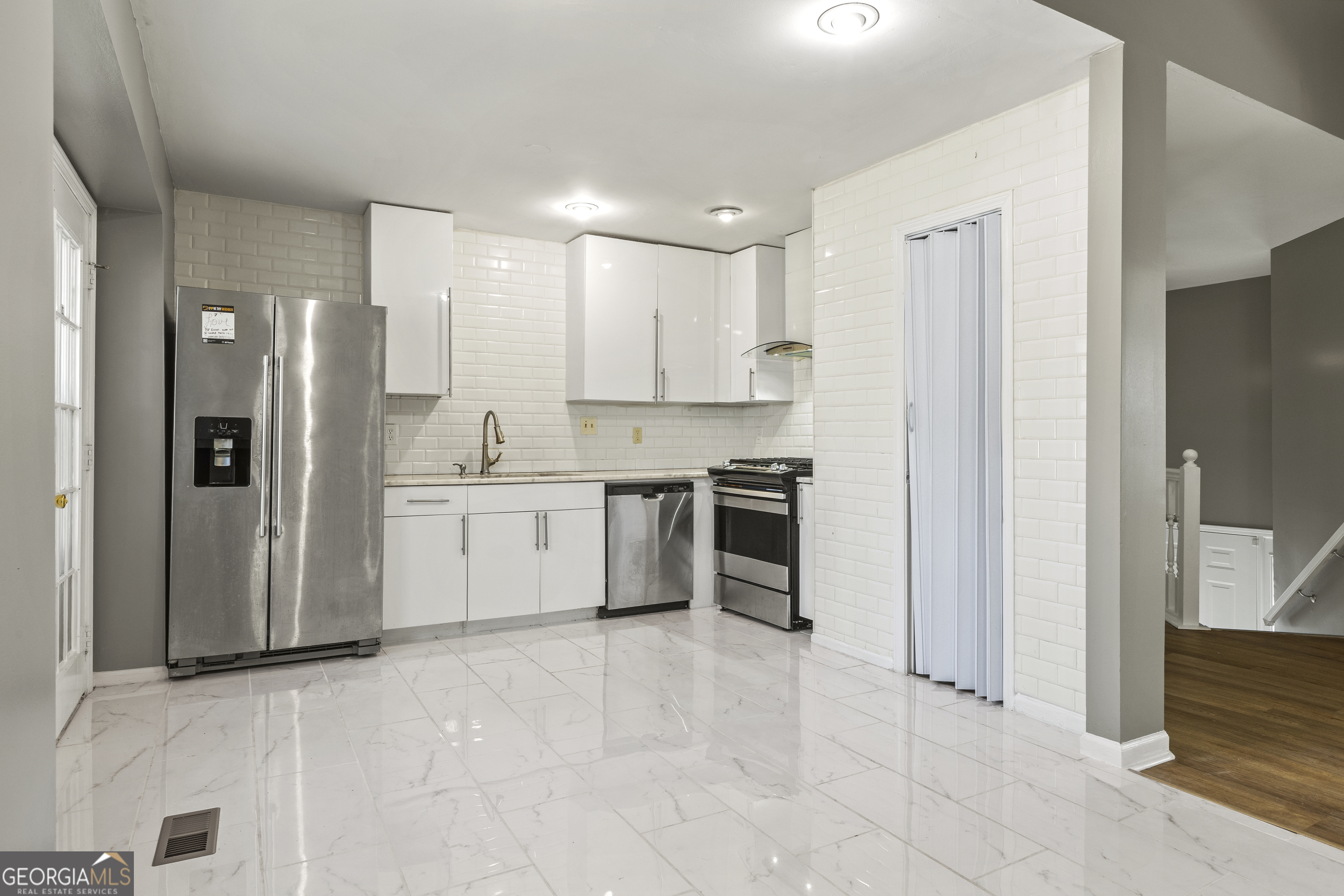 2102 Sandtree Court SW Atlanta GA 30331