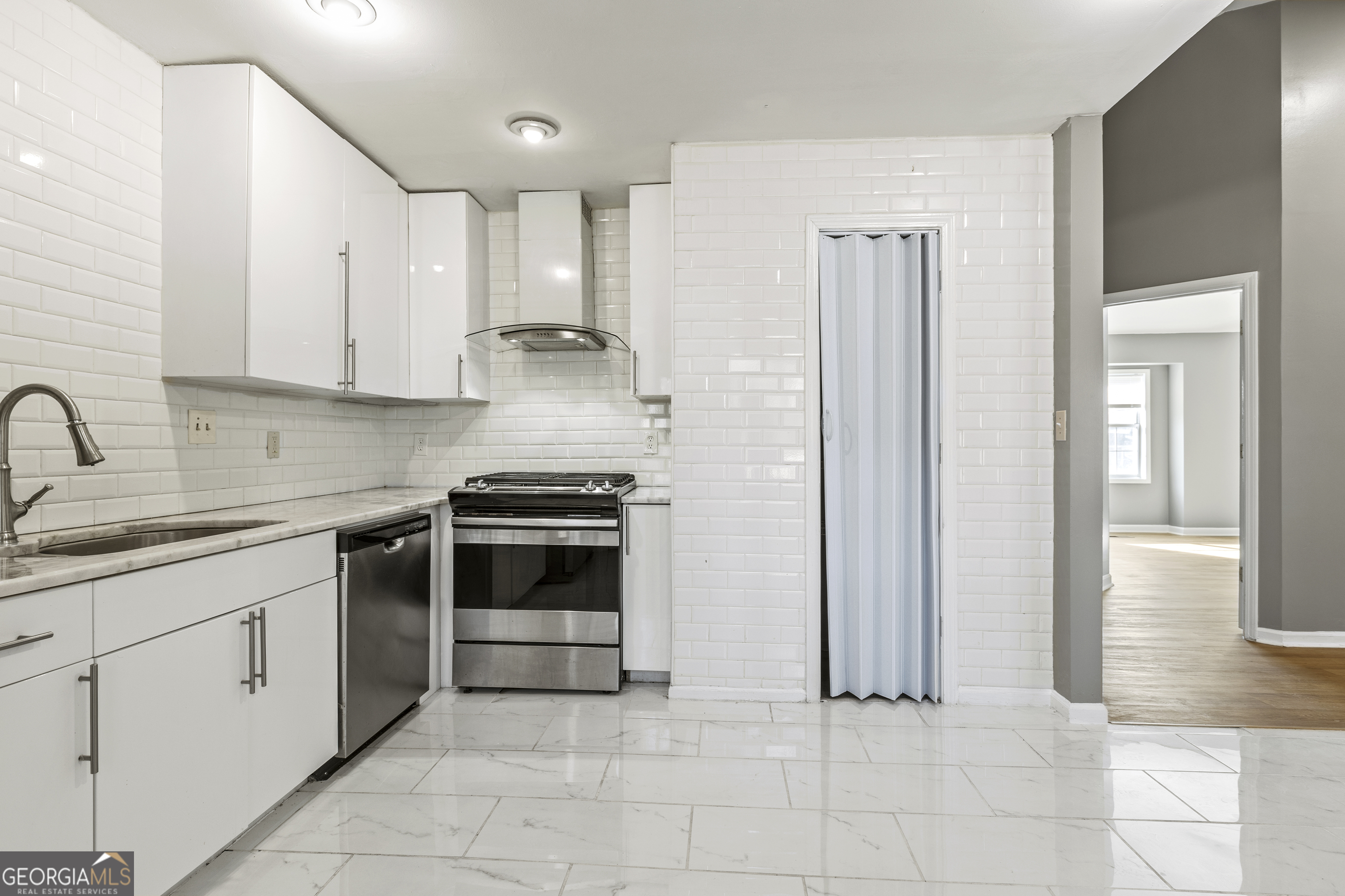 2102 Sandtree Court SW Atlanta GA 30331