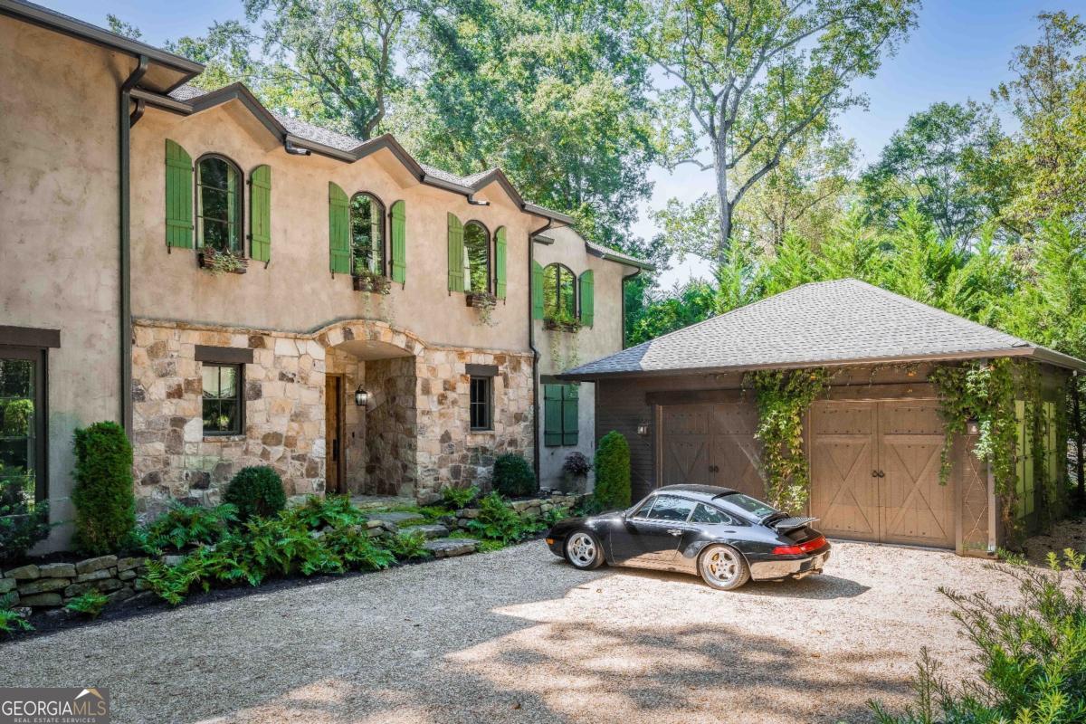 3118 W Roxboro Road NE Atlanta GA 30324