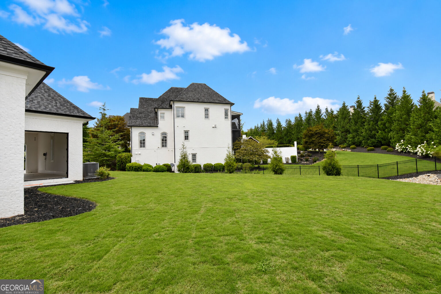 5071 Kings Close Alpharetta GA 30004