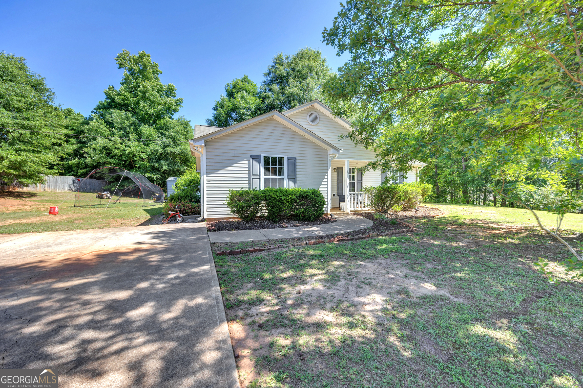 95 Hunters Trace Covington GA 30014