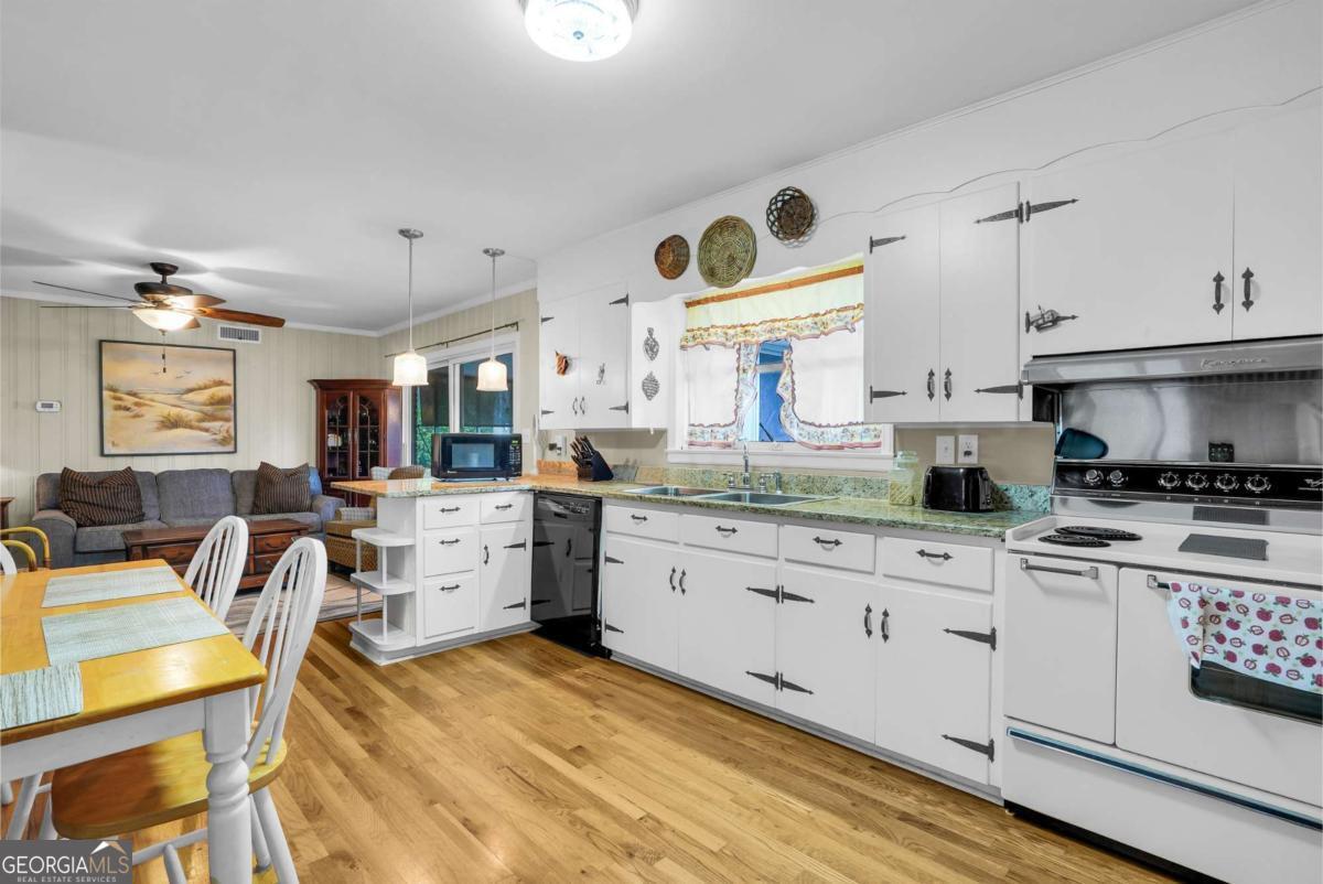 97 Azalea Avenue Garden City GA 31408