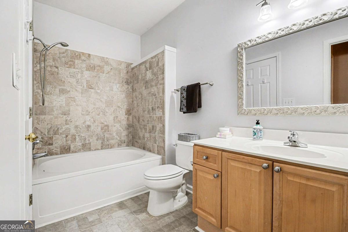 933 Sandringham Drive Alpharetta GA 30004