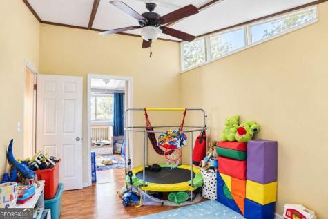 516 Hillcrest Drive Mccaysville GA 30555
