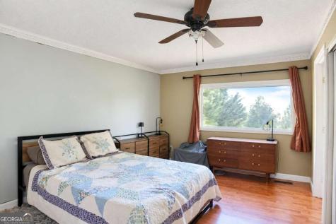 516 Hillcrest Drive Mccaysville GA 30555