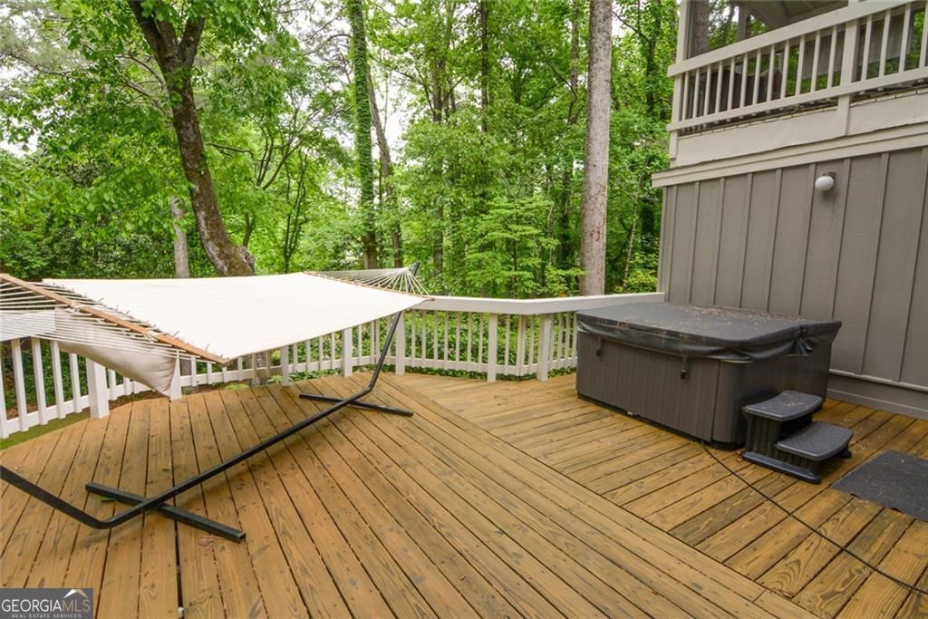 6090 Weatherly Drive NW Sandy Springs GA 30328