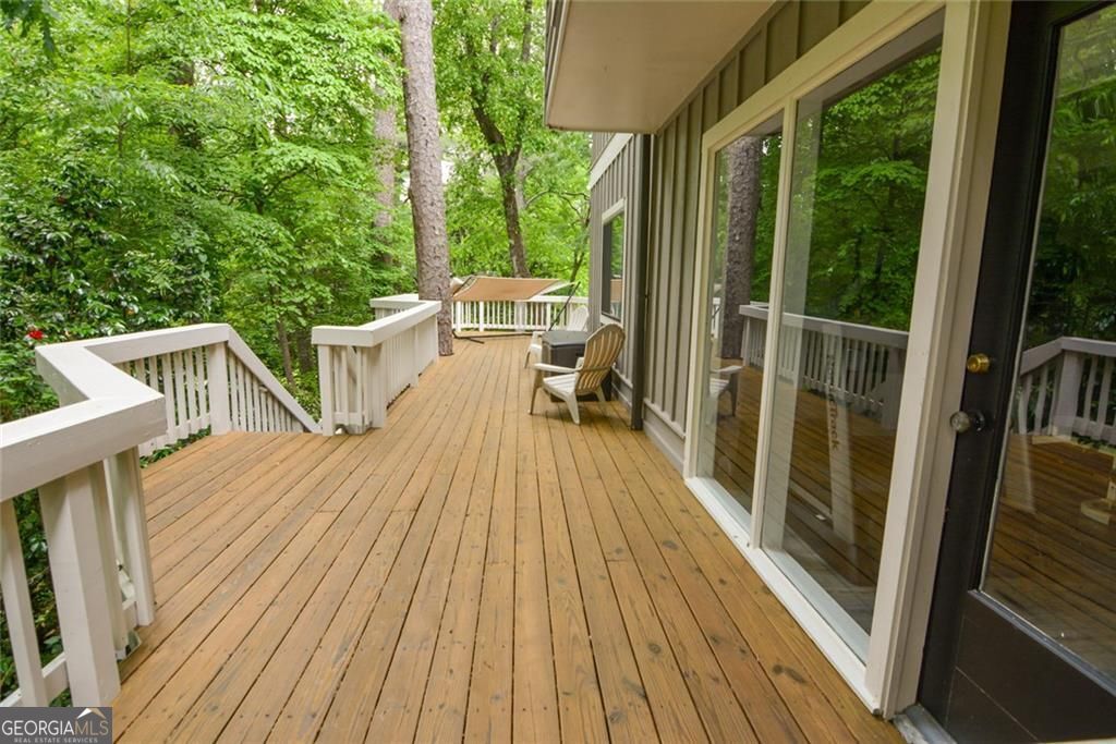 6090 Weatherly Drive NW Sandy Springs GA 30328