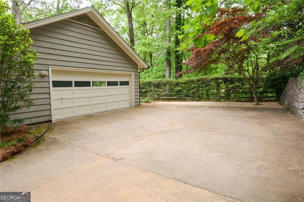 6090 Weatherly Drive NW Sandy Springs GA 30328
