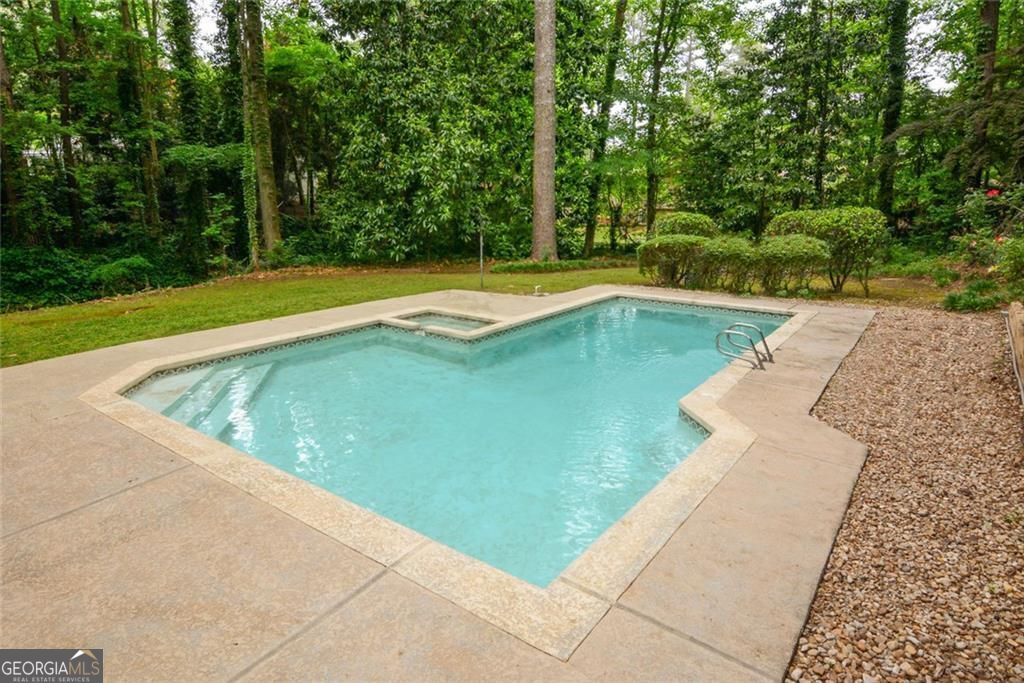 6090 Weatherly Drive NW Sandy Springs GA 30328