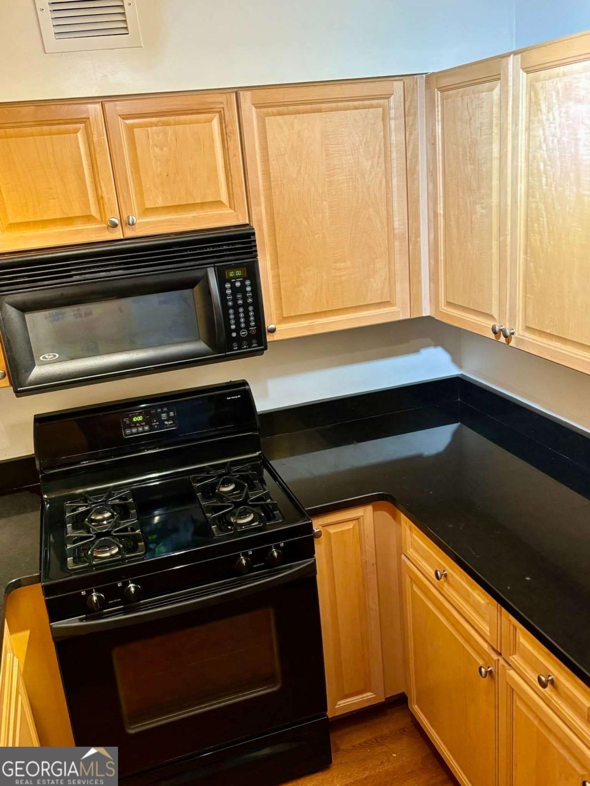 2479 Peachtree Road NE Atlanta GA 30305