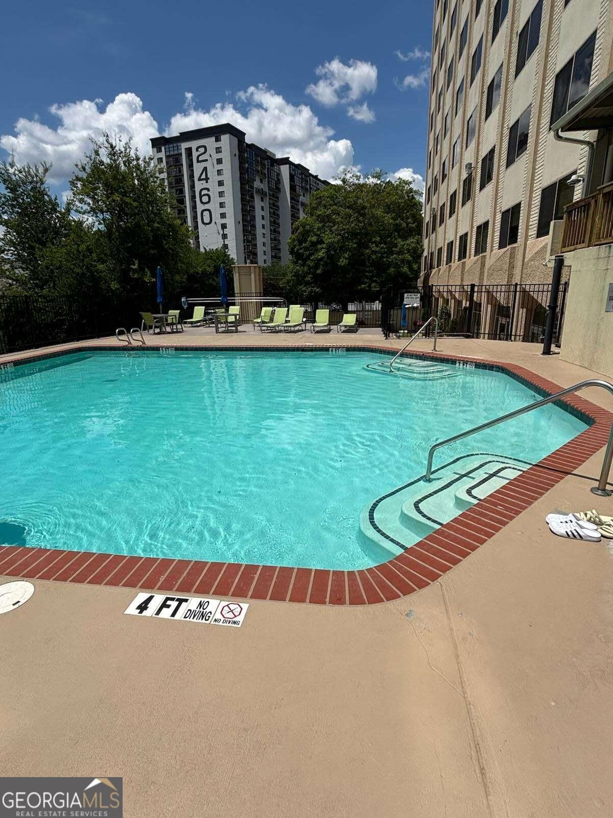 2479 Peachtree Road NE Atlanta GA 30305