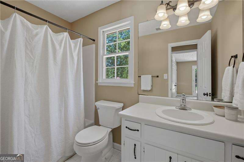 2526 Ashworth Lake Road Snellville GA 30078