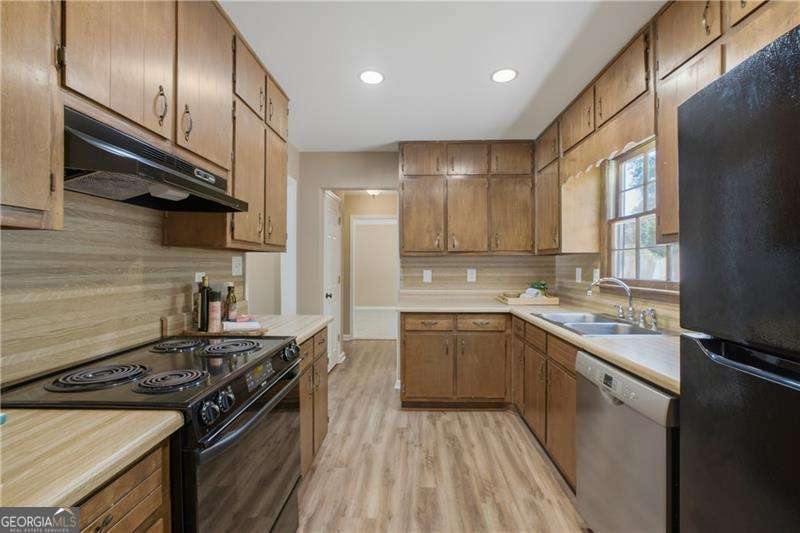 2526 Ashworth Lake Road Snellville GA 30078